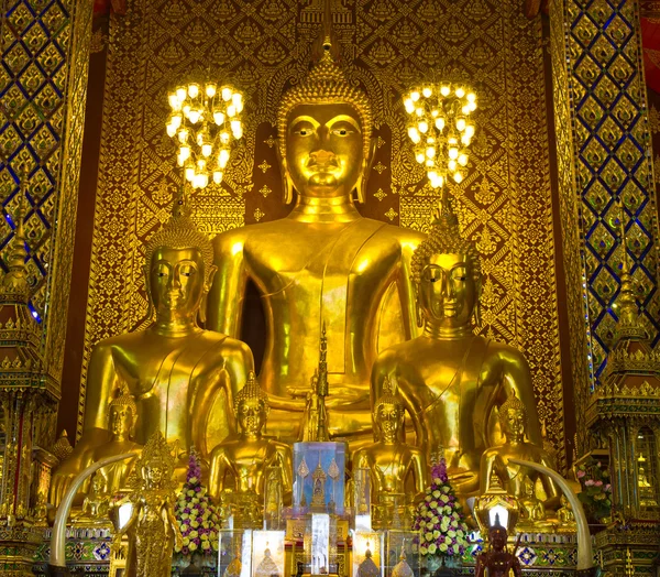 Wat phrathat hariphunchai templo — Foto de Stock