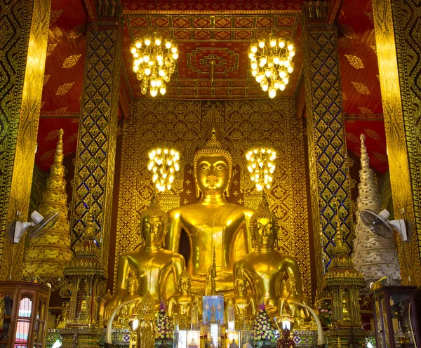 WAT phrathat hariphunchai Tapınağı — Stok fotoğraf
