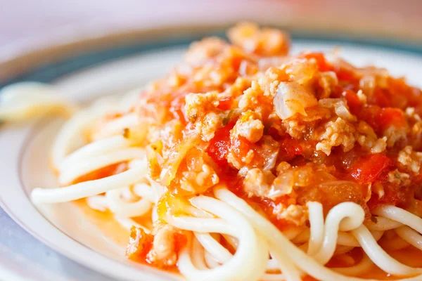 Spaghetti sul tavolo — Foto Stock