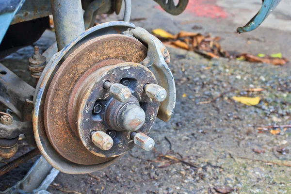 Disc brake and caliper on car — Stock Photo, Image