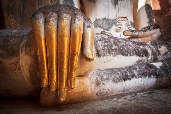 Buddha gamla hand — Stockfoto