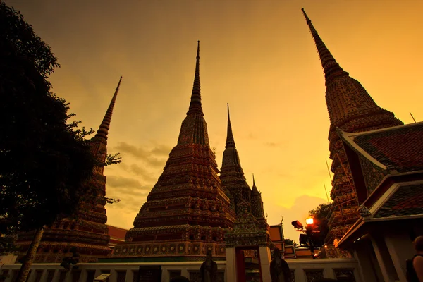 Wat Pho en Bangkok —  Fotos de Stock