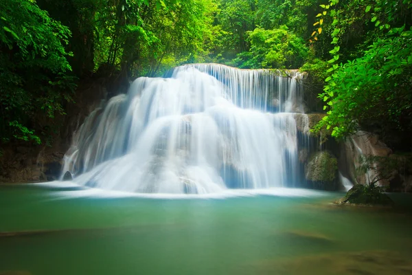 Waterfall in the forest — Stock Photo, Image