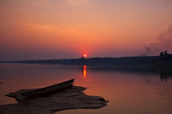 Silhouettes view in Mekong river — Stock Photo, Image