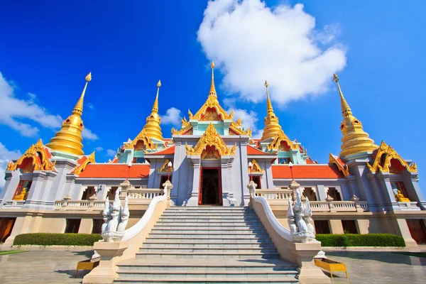 Temple Wat Maha Chedi — Photo