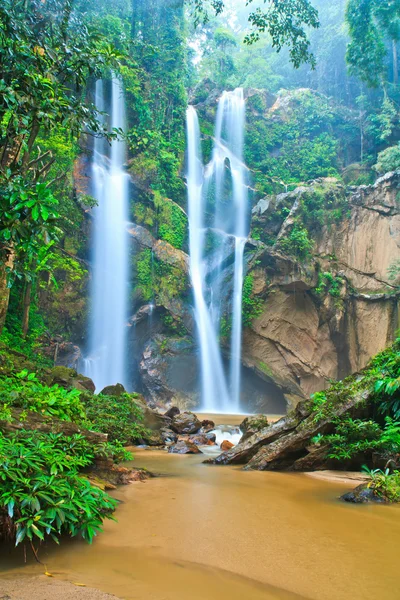 Wasserfall — Stockfoto