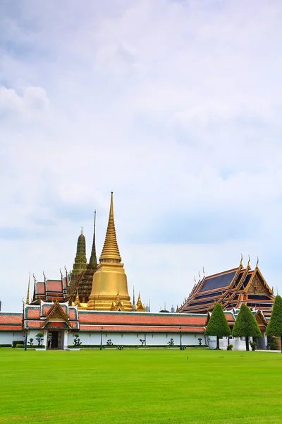 Templo del Buda Esmeralda —  Fotos de Stock