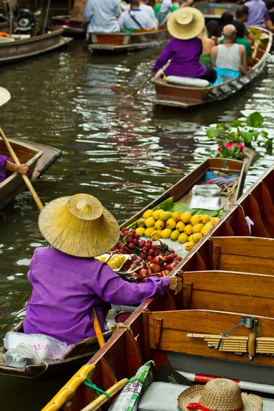 Yüzen market — Stok fotoğraf