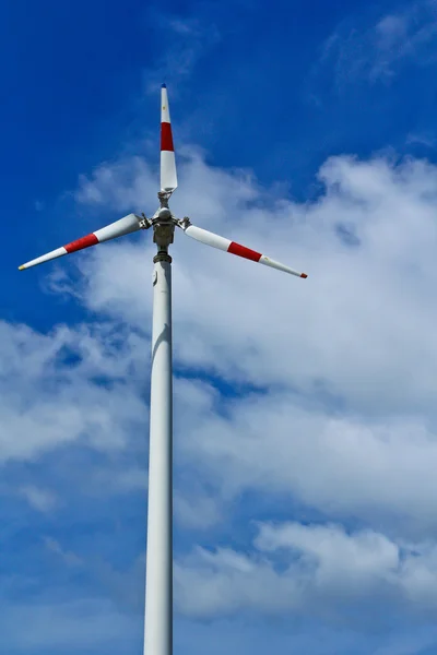 Wind turbine — Stock Photo, Image