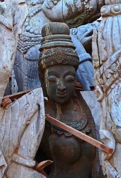 Escultura em madeira — Fotografia de Stock