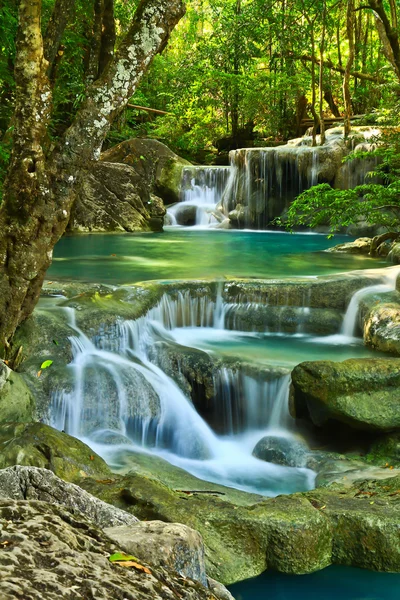 Erawan waterval — Stockfoto