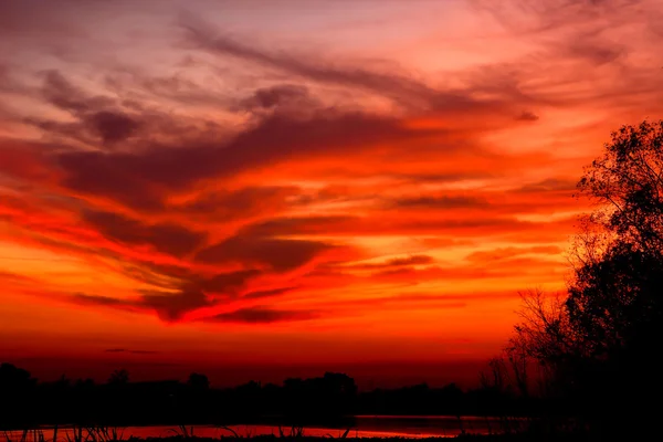 Schöner Sonnenuntergang — Stockfoto