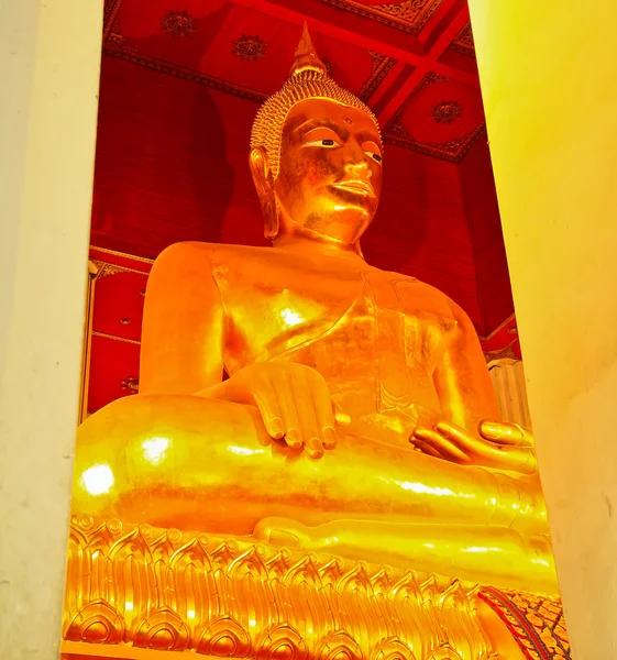 Altın buddha — Stok fotoğraf