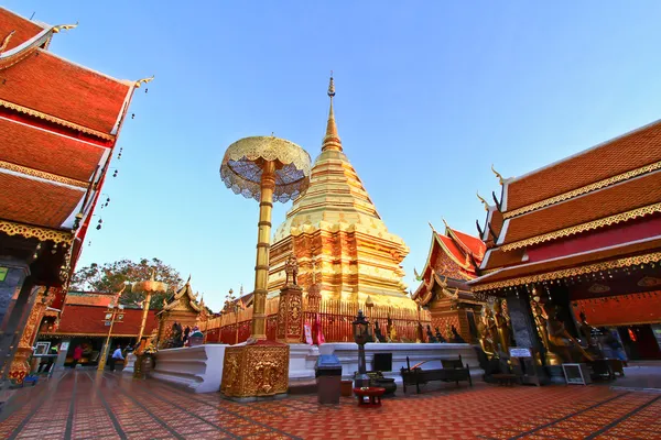 Temple Thai Wat Doi Suthep — 图库照片