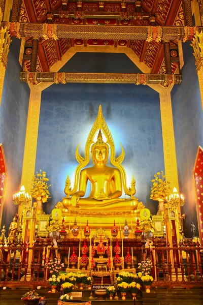 Buddha im Tempel — Stockfoto