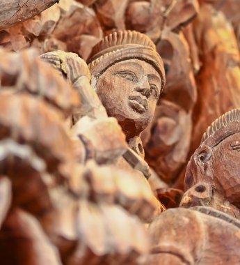 Ağaç oymacılığı chonburi