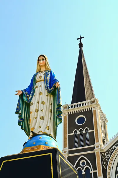 Statuia Fecioarei Maria — Fotografie, imagine de stoc