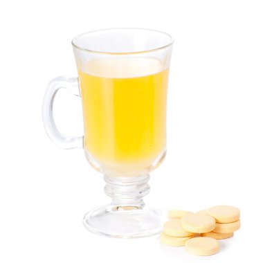 yanında yatan çözünen c vitamini hapları bardak