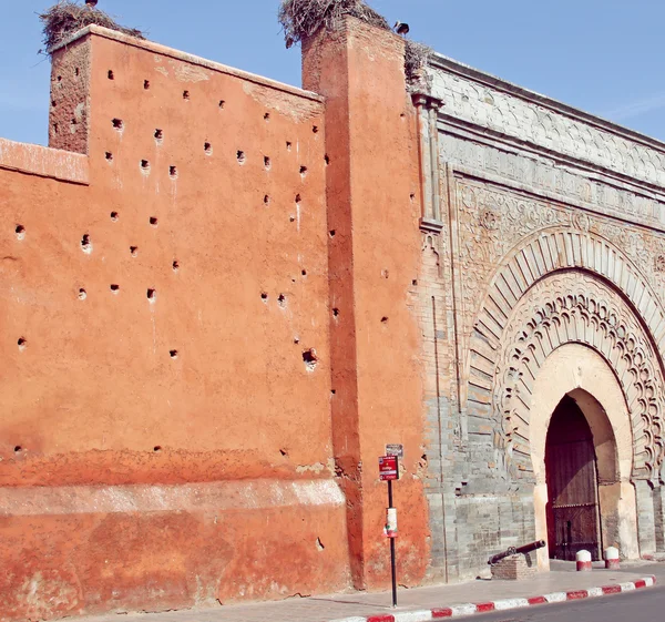 Famous Bab Agnaou door in medina of Marrakesh — Stock Photo, Image