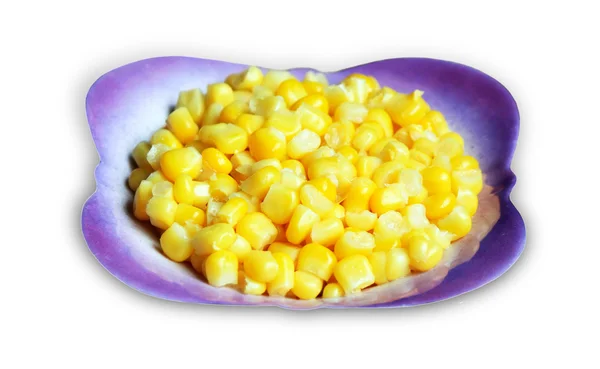 Сладкая кукуруза в маленькой тарелке, закрыть — стоковое фото