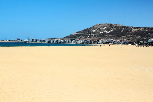 La hermosa playa (foto hecha en Agadir, Marruecos ) — Foto de Stock