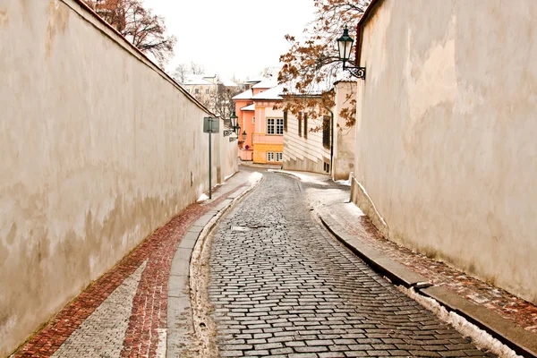 A beautiful street in Prague, picture made in winter — Stock Photo, Image