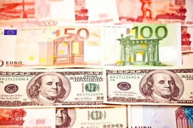farklı ülkelerin para: bizi dolar, euro, Rublesi