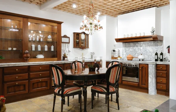 Interior de una cocina de lujo — Foto de Stock