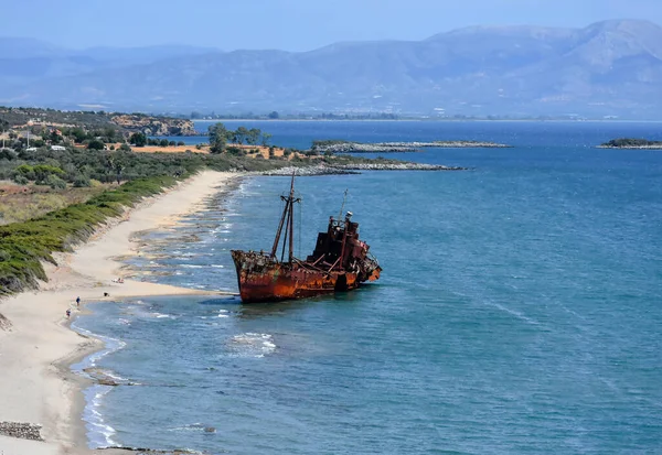 Old Ship Beach Ghitio View Hot Sunny Day — Stock Photo, Image