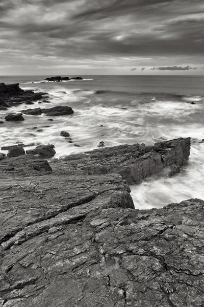 De klippiga kusterna i norra Spanien — Stockfoto
