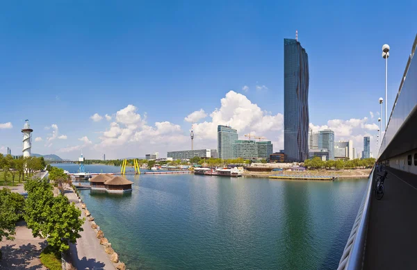 Danube City with the brand new DC-Tower of Vienna — Stock Photo, Image