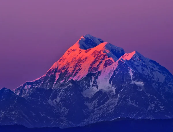 Pico de Montanha Iluminado Imagens De Bancos De Imagens Sem Royalties