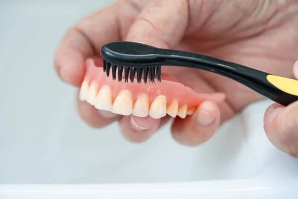 Asian Senior Elderly Old Woman Patient Use Toothbrush Clean Partial — Stock Photo, Image