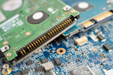 Mikro devre ana bilgisayar elektronik teknolojisi, donanım, cep telefonu, güncelleme, temizlik konsepti.