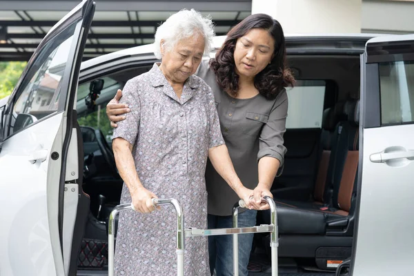 Help Support Asian Senior Elderly Old Lady Woman Patient Walk — Stock Photo, Image