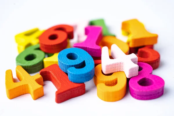 Matemática Número Colorido Sobre Fundo Branco Educação Estudar Matemática Aprendizagem — Fotografia de Stock