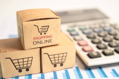 Grafikte kredi kartı ve hesap makinesiyle online alışveriş yapmak. Finans ticareti ihracat iş konsepti.