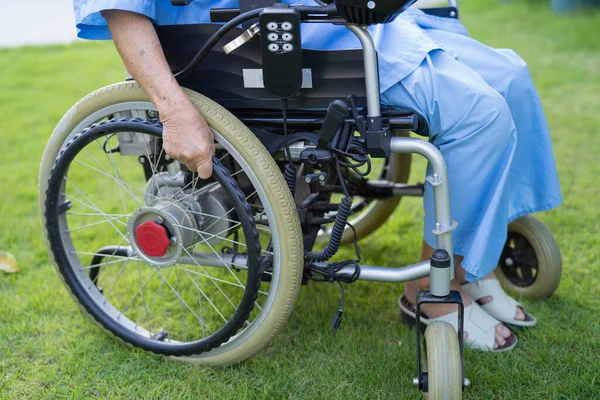 Asian Senior Elderly Old Lady Woman Patient Electric Wheelchair Remote — Stock Photo, Image