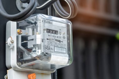 Ev ve ofisteki enerji maliyeti için elektrik ölçüm sayacı.