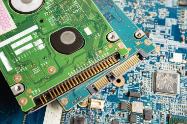 Mikro devre ana bilgisayar elektronik teknolojisi, donanım, cep telefonu, güncelleme, temizlik konsepti.