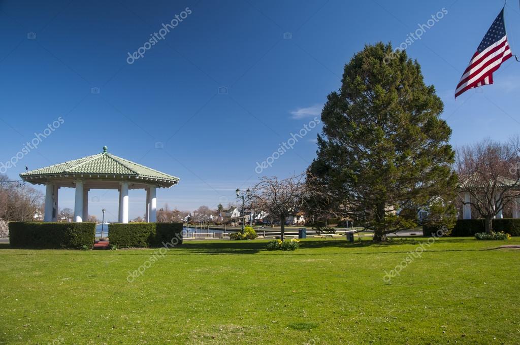 Brightwaters — Stock Photo © CathyLI 24621155