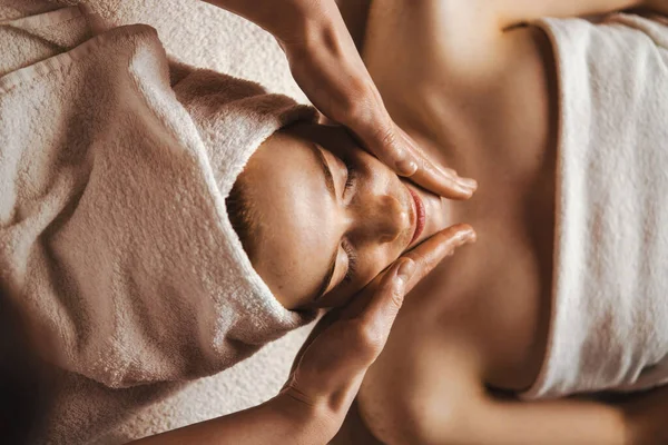 Caucasian Woman Receiving Facial Massage Aesthetic Salon Cosmetology Concept Medical — Fotografia de Stock