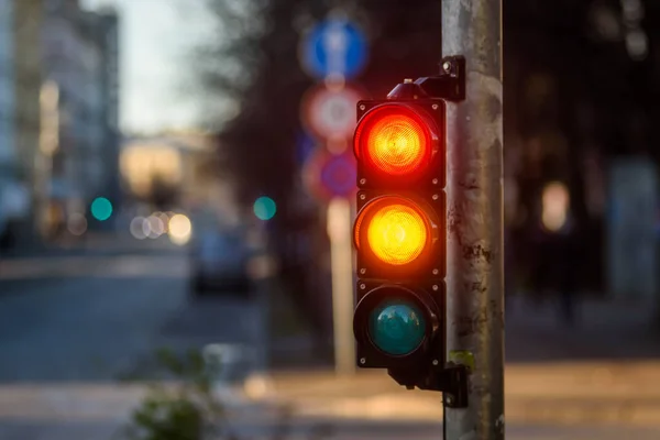 Riga Latvia 20Th November 2020 Traffic Light Shows Red Yellow – stockfoto