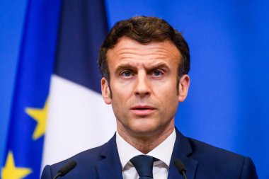 BRÜZSEL, BELGIUM. 24 Mart 2022. Emmanuel Macron, Fransa Cumhurbaşkanı, NATO 'nun olağanüstü YAZ 2022 sonrasında düzenlediği basın toplantısında.