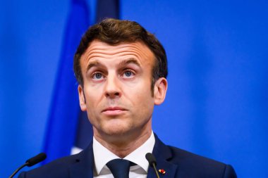BRÜZSEL, BELGIUM. 24 Mart 2022. Emmanuel Macron, Fransa Cumhurbaşkanı, NATO 'nun olağanüstü YAZ 2022 sonrasında düzenlediği basın toplantısında.
