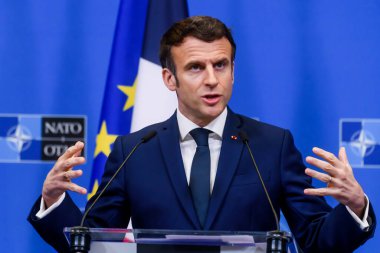 BRÜZSEL, BELGIUM. 24 Mart 2022. Emmanuel Macron, Fransa Cumhurbaşkanı, NATO 'nun olağanüstü YAZ 2022 sonrasında düzenlediği basın toplantısında.