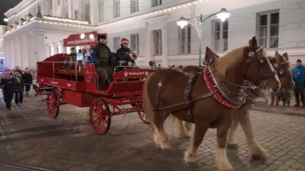 Helsinki Finlândia Novembro 2021 Tradicional Desfile Natal Centro Helsinque — Vídeo de Stock