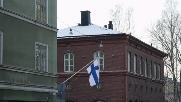 Finnish Flag Raised Independence Day Helsinki Street — Stockvideo
