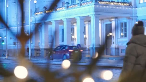 Helsinki City Hall Decorated Christmas Finland Christmas Tree Blurred Foreground — ストック動画