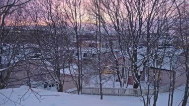 Karlı kış mevsiminde Puu Vallila 'nın manzarası.